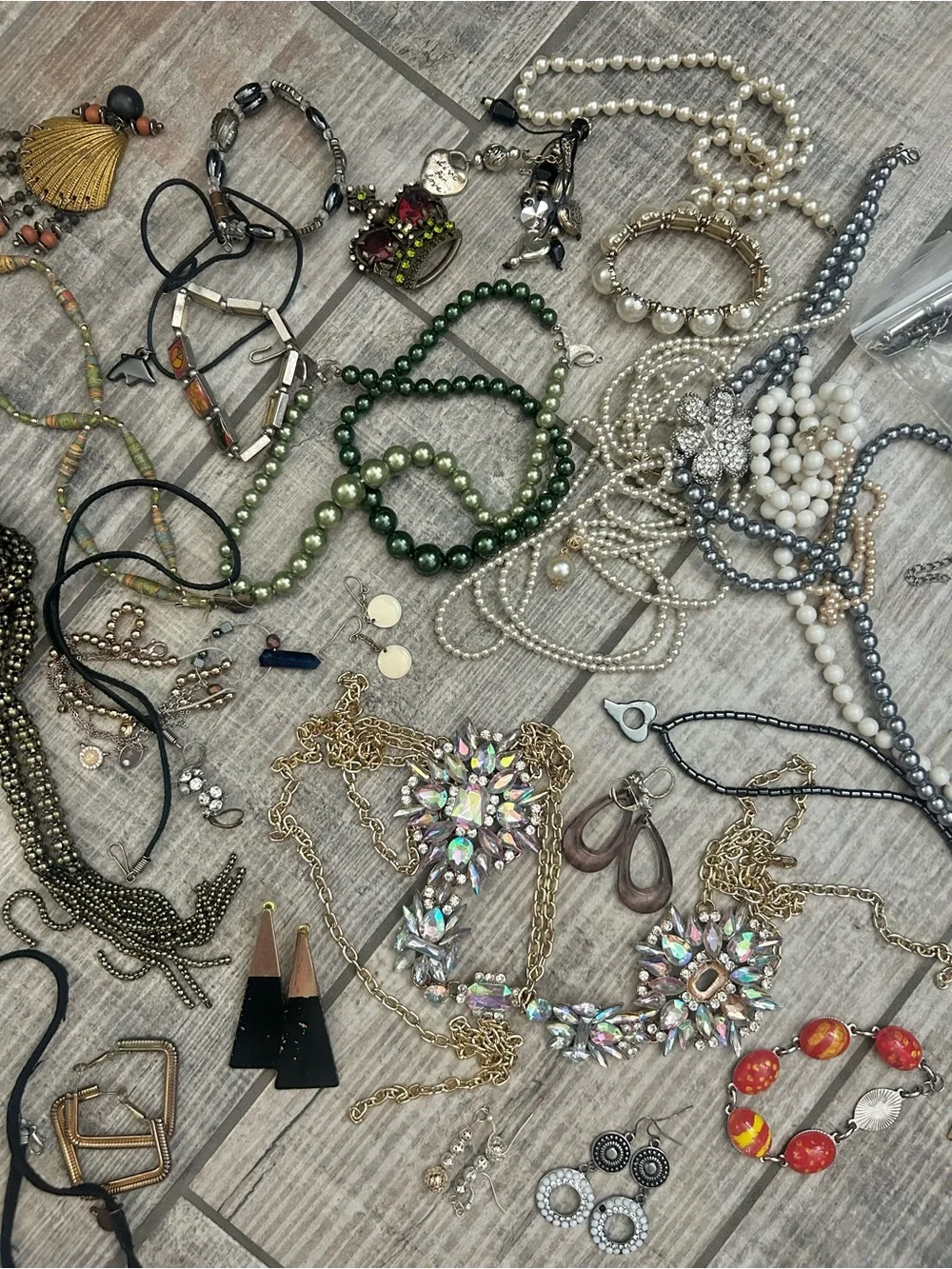 Craft/Wearable Jewelry Lot 2lbs - Picture 9 of 13